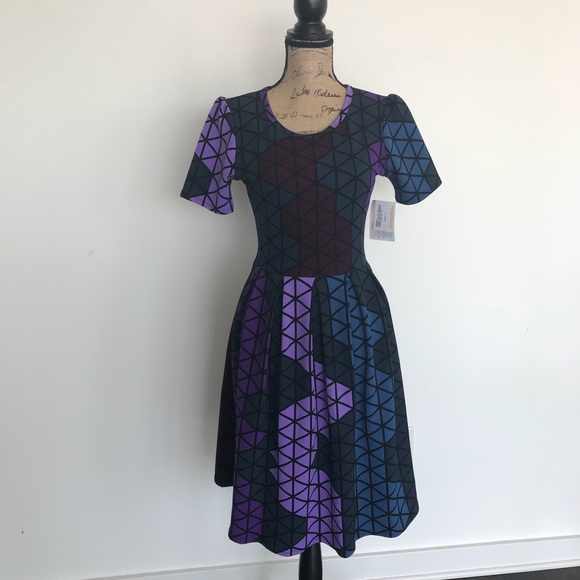 LuLaRoe Dresses & Skirts - LuLaRoe NWT Amelia Geometric Triangle Dress Small